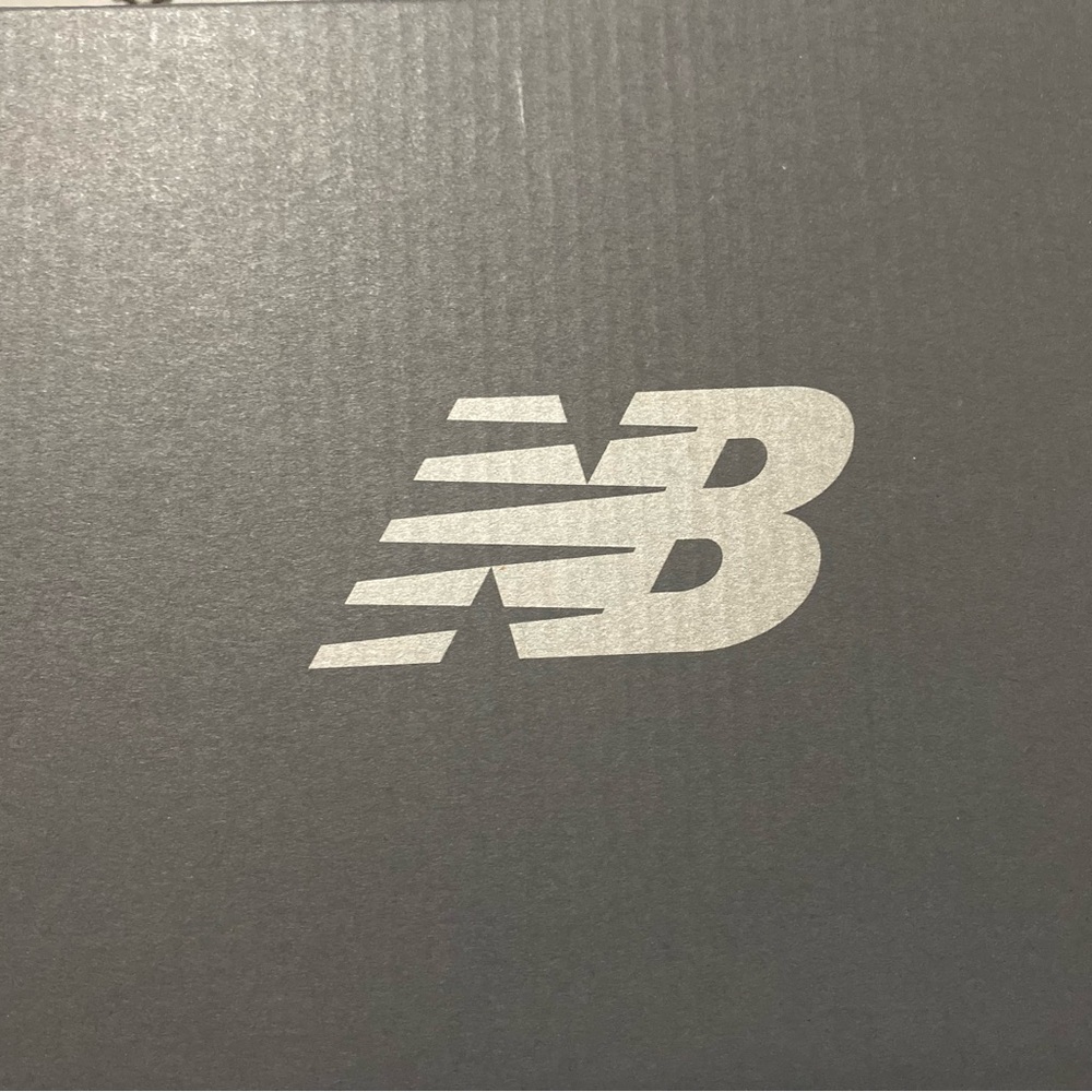 New Balance 327